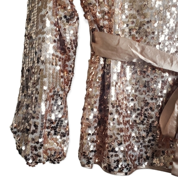 Elegant gold sequin embellished puff sleeve round neck belted top large - Picture 6 of 10